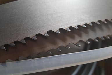 帶鋸條，不是這么用地！